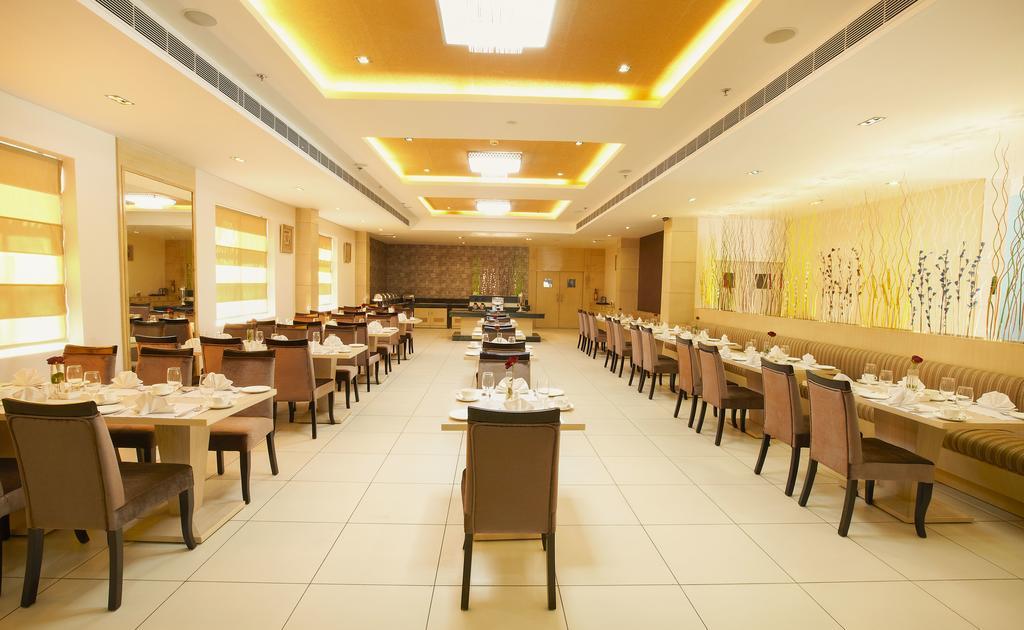 Days Hotel By Wyndham Neemrana Zewnętrze zdjęcie